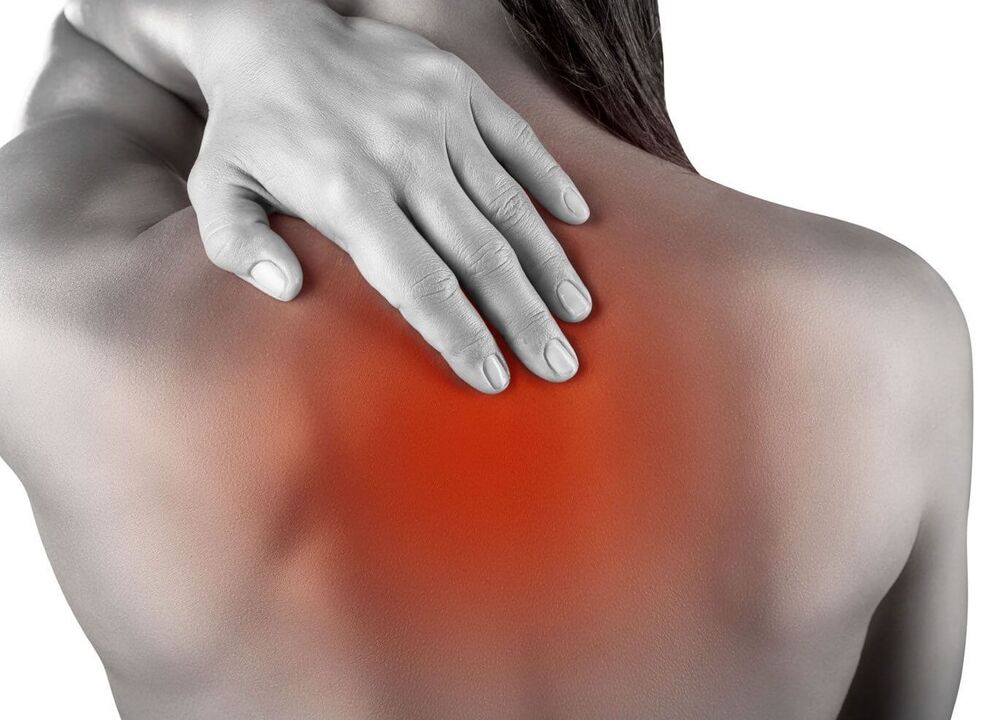 Rückenschmerzen mit Brustosteochondrose