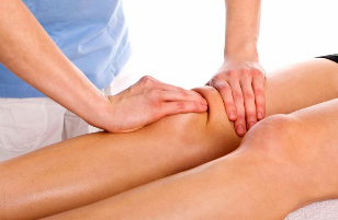 Massage bei Arthrose des Kniegelenks